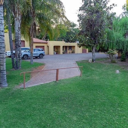 Sunriver Kalahari Lodge Riverside Stay In Upington Zewnętrze zdjęcie