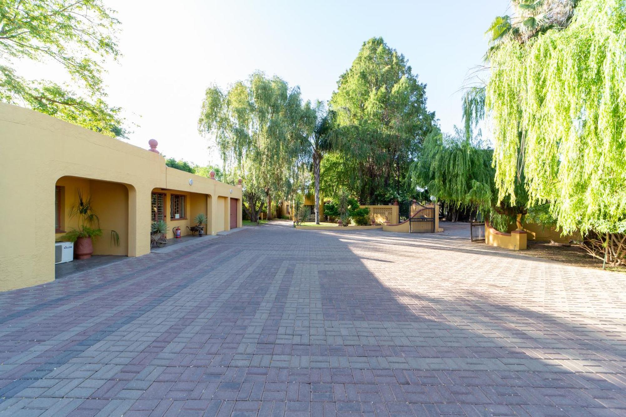 Sunriver Kalahari Lodge Riverside Stay In Upington Zewnętrze zdjęcie