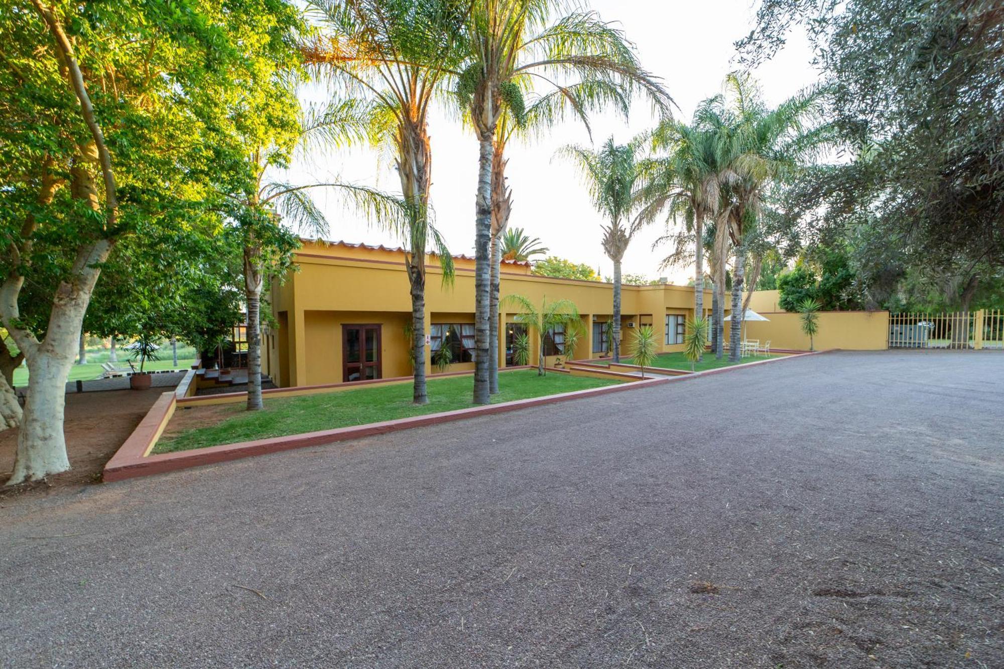 Sunriver Kalahari Lodge Riverside Stay In Upington Zewnętrze zdjęcie