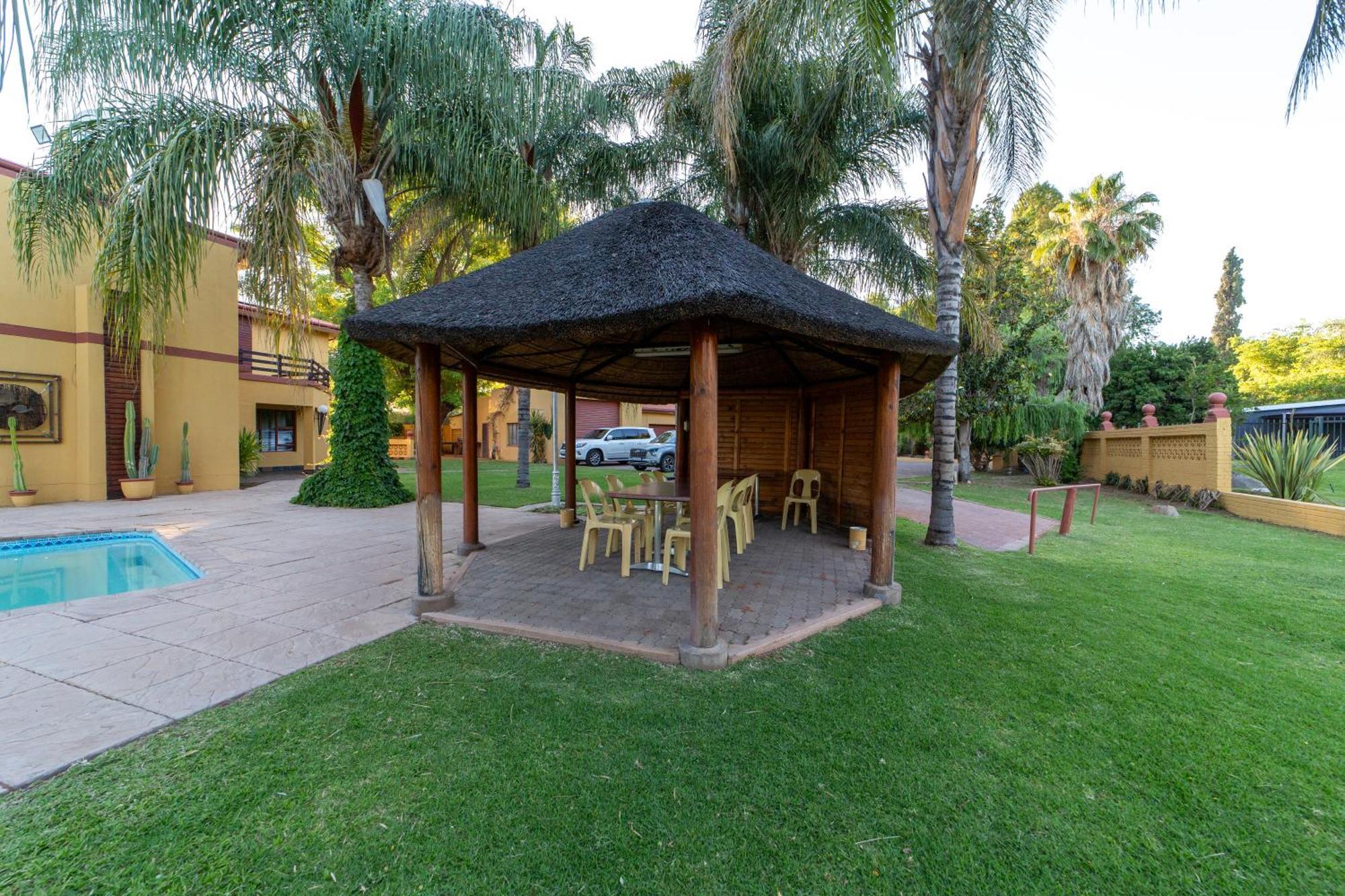 Sunriver Kalahari Lodge Riverside Stay In Upington Zewnętrze zdjęcie